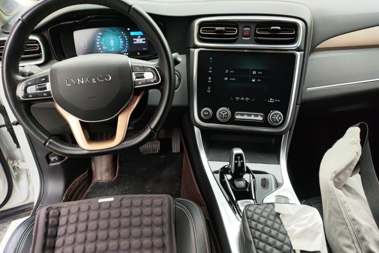 Used Lynk & Co 01 2017 2.0T Two-Wheel Drive Pro Edition
