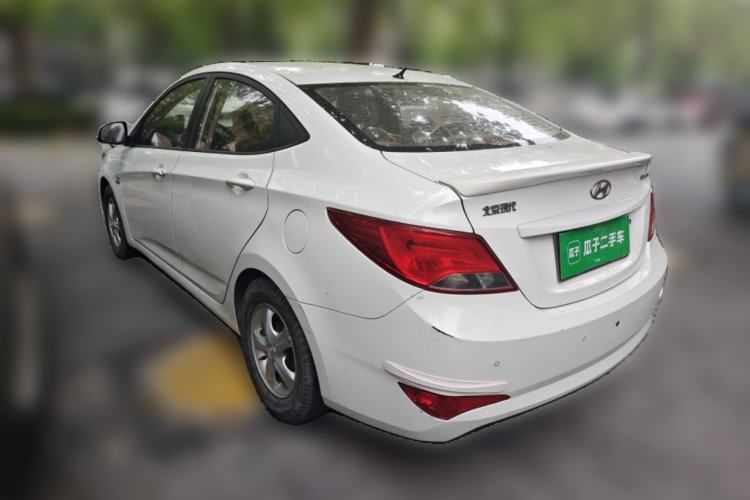 Used Hyundai Verna (older generation) 2014 1.4L Automatic Smart GLS Rear Left 45 Deg