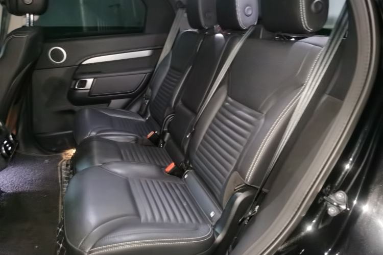 Used Land Rover Discovery 2021 360 PS R-Dynamic SE Left Rear Seat