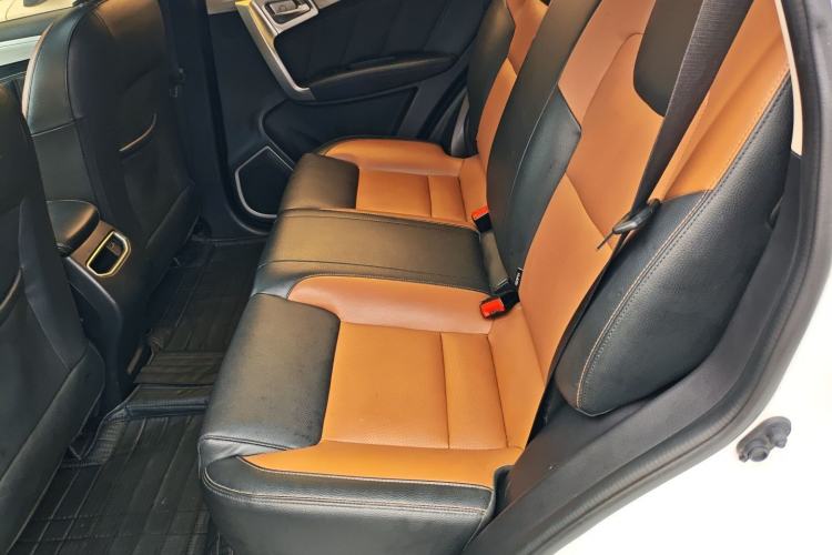 Used Geely Auto Vision X6 2016 1.3T CVT Luxury Model Left Rear Seat