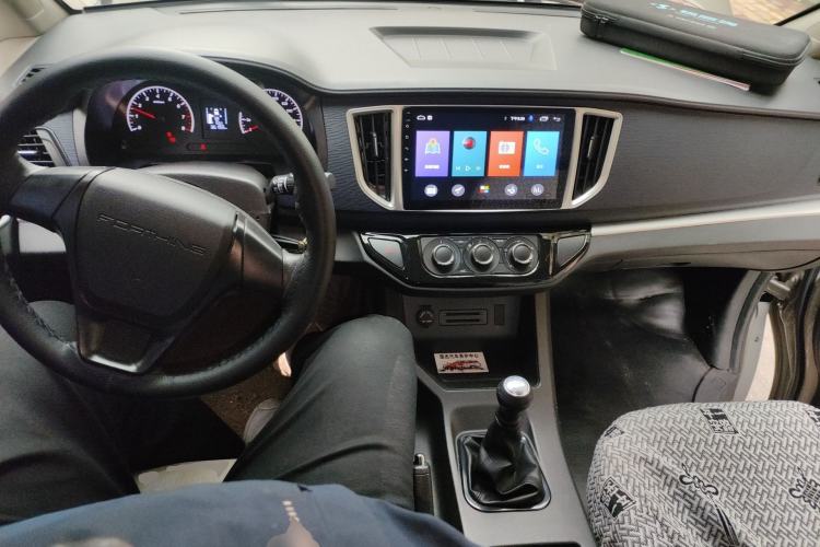 Used FORTHING Lingzhi 2022 M5 1.6L Practical Model 5 Seats