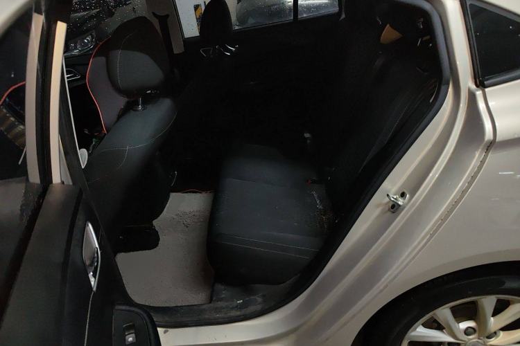 Used Roewe i5 2019 1.5L Manual 4G Connected Langyue Edition