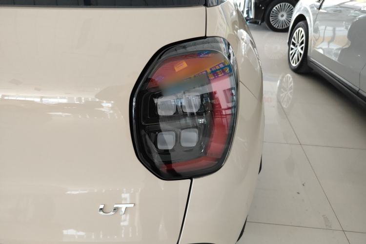 Used AION UT 2025 330 Starlight Edition Right Rear Taillight