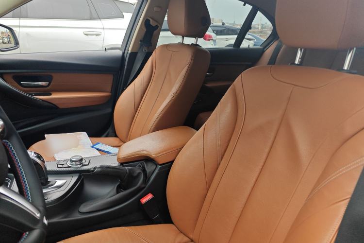 Used BMW 3 Series 2013 Facelifted 320Li Luxury Design Package
