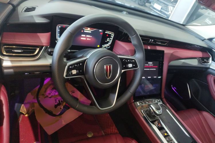 Used Hongqi H5 2023 1.5T DCT Smart Connect Flagship Edition Center Console