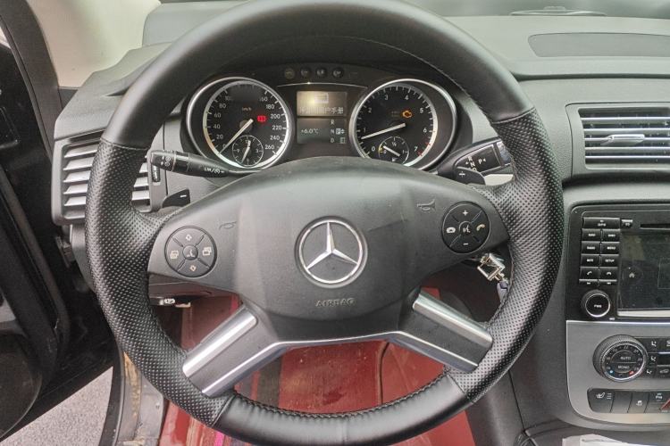Used Mercedes-Benz R-Class 2014 R 320 4MATIC Business Model