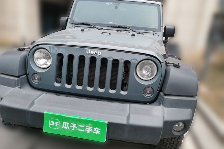 Used Jeep Wrangler 2013 3.6L Sahara Four-Door Edition
