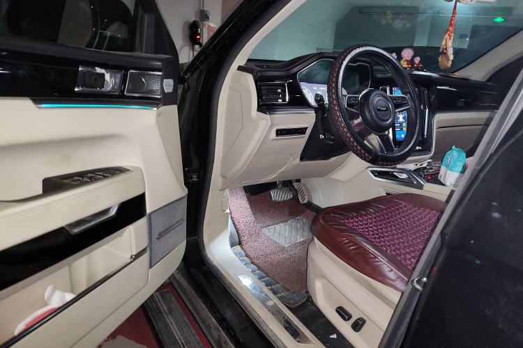 Used Zotye T700 2017 1.8T Dual-Clutch Prestige Model
