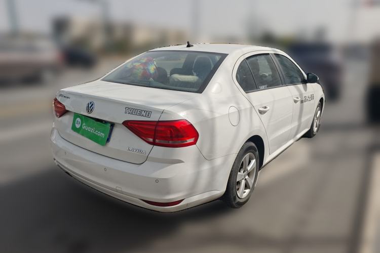 Used Volkswagen Lavida 2015 1.6L Manual Fashion Edition
