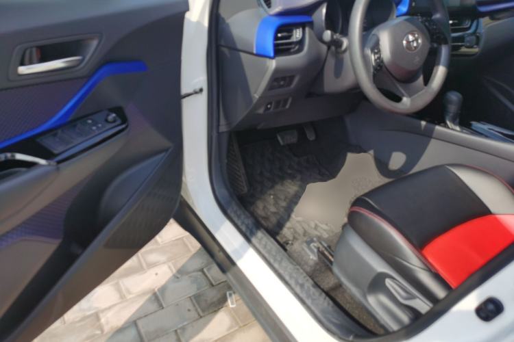 Used Toyota IZOA 2020 2.0L Enjoy Edition
