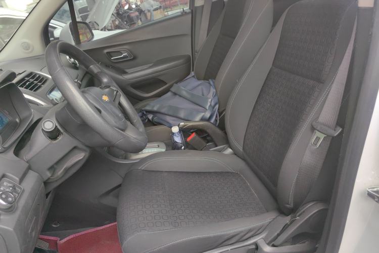 Used Chevrolet Trax 2016 1.4T Automatic Two-Wheel Drive Comfort Version with Sunroof