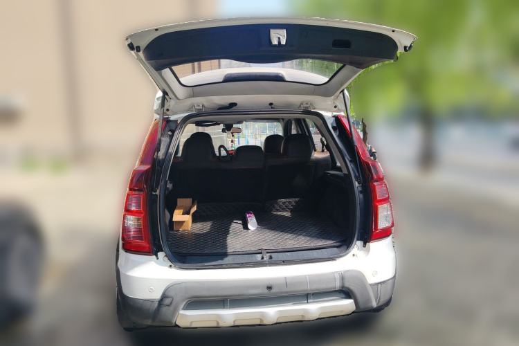 Used FORTHING Joyear X5 2016 1.6L Manual Luxury Edition
