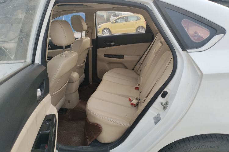 Used CHANGAN Eado 2015 1.6L Manual Luxury Model China V Standard Left Rear Seat