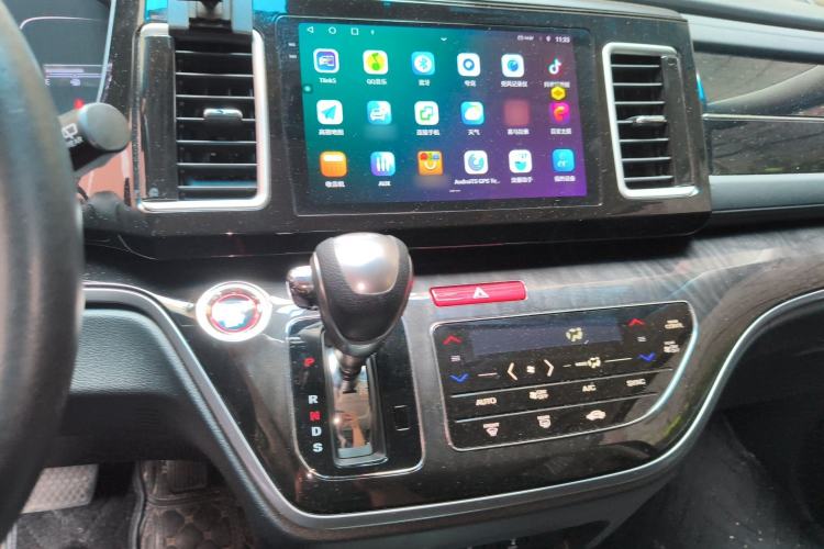 Used Honda Elysion 2019 2.0L Hybrid Luxury Edition
