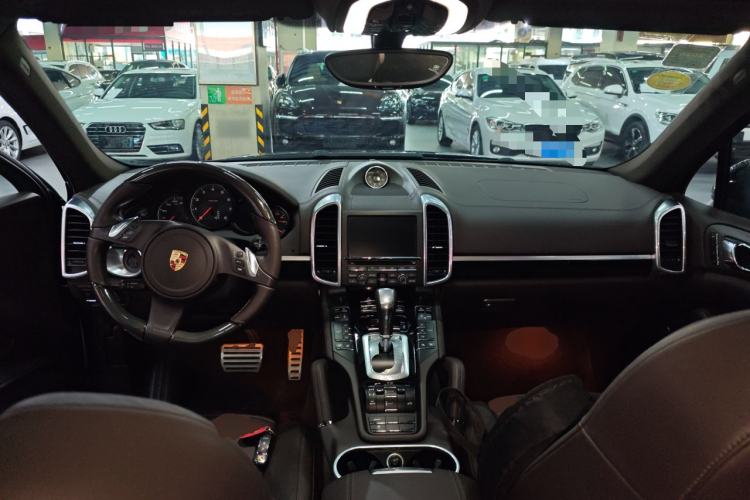 Used Porsche Cayenne 2014 Cayenne Platinum Edition 3.0T Center Console