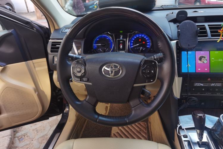 Used Toyota Camry 2015 Dual-Engine 2.5 HG Luxury Navigation Edition