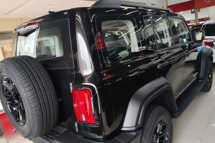 Used Tank 300 2025 2.0T Challenger
