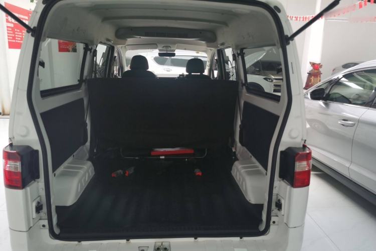 Used Jinbei Gold Hiace M Classic 2023 1.5L Engineering Lion Passenger Vehicle 5/6/7 Seats