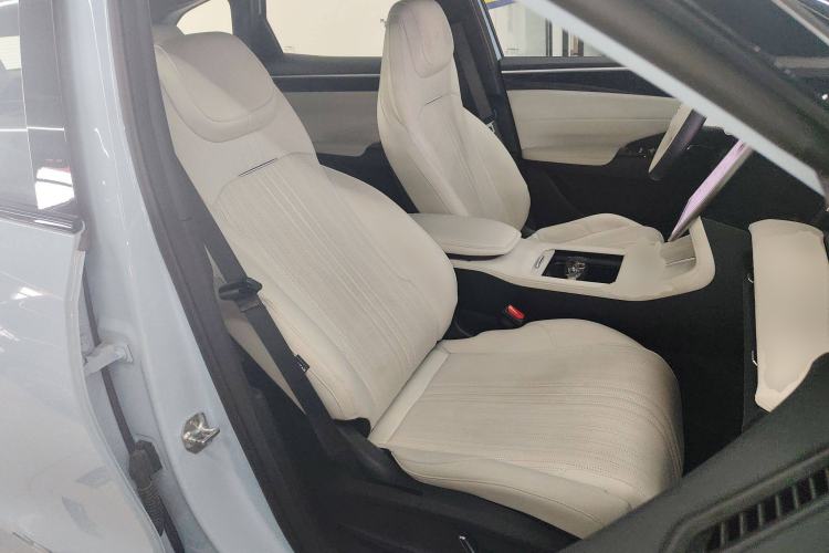 Used Geely Galaxy L7 2023 1.5T 115 km Starship Right Front Seat