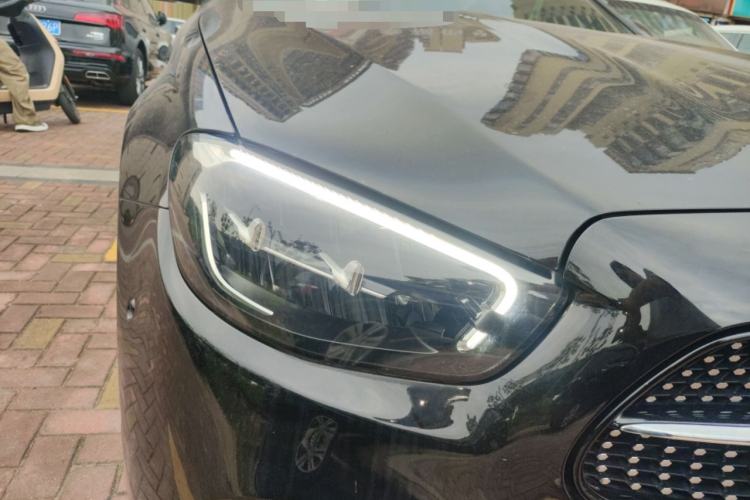 Used Mercedes-Benz E-Class 2023 E 300 L Sport Luxury Edition Right Front Headlight