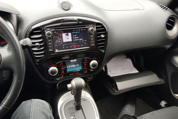 Used Infiniti ESQ 2014 1.6L Spontaneous Edition
