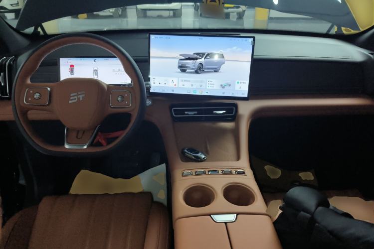 Used JETOUR Shanhai L7 Plus 2025 Model 220km Flagship 7-seater Center Console