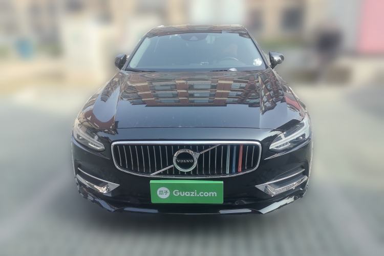 Used Volvo S90 2020 T4 SmartDrive Luxury Edition Front