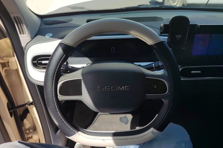 Used Geely Galaxy Panda 2025 210 km – Yuanqi Bear Steering Wheel