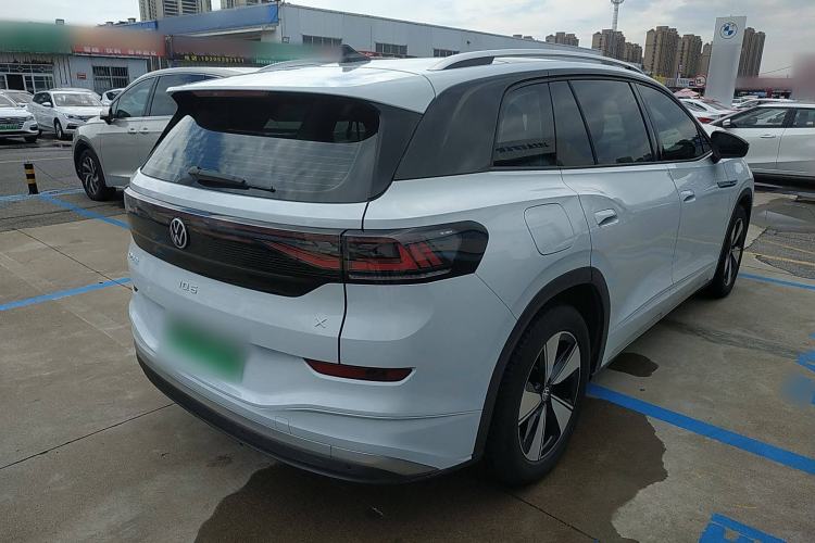 Used Volkswagen ID.6 X 2023 Pure Edition