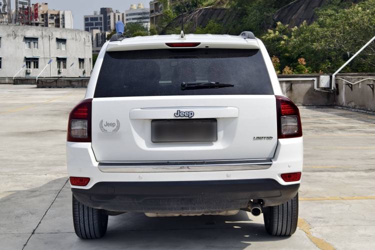 Used Jeep Compass 2014 2.4L four-wheel drive luxury version