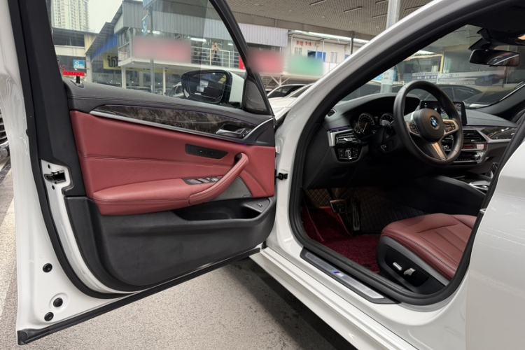 Used BMW 5 Series 2018 Restyled 530Li Leading Edition M Sport Package