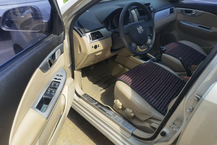 Used Buick Excelle 2013 1.5L Manual Classic Model