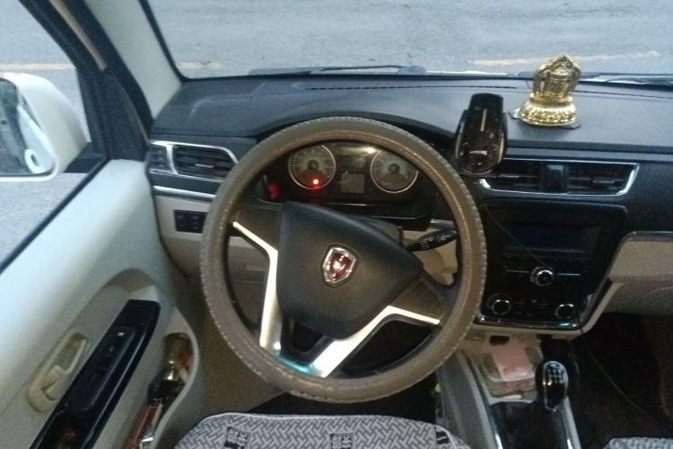 Used Jinbei New Hiace X30L 2021 1.5L Wealth Edition Bus Non-Air-Conditioned China VI Standard SWC15M Steering Wheel