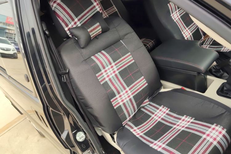 Used FORTHING Lingzhi 2019 M5L 1.6L 7-Seater Exclusive Model China VI Standard
