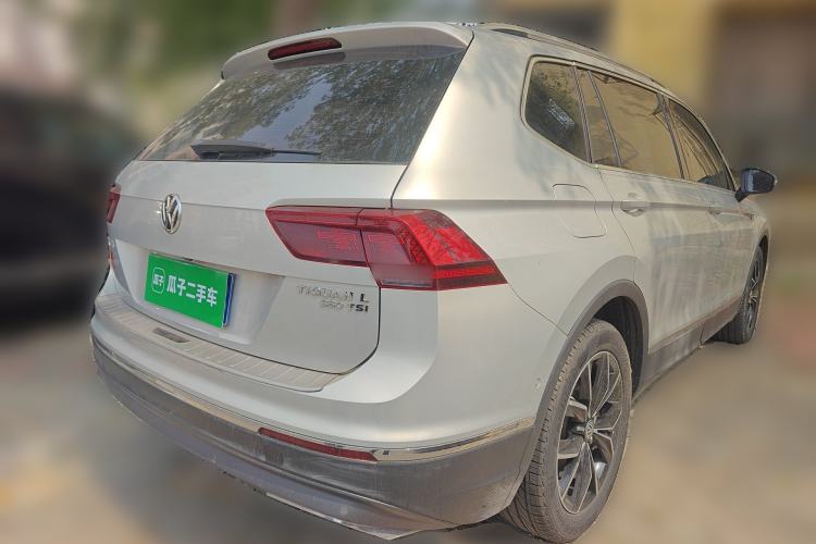 Used Volkswagen Tiguan L 2017 380TSI Automatic All-Wheel-Drive Flagship Edition Rear Right 45 Deg