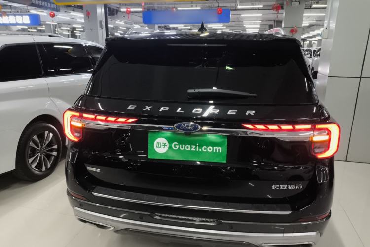 Used Ford Explorer 2023 EcoBoost 285 Four-Wheel Drive Titanium Edition 7-Seater
