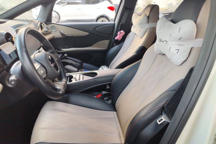 Used BYD Dolphin 2023 420 km Free Version
