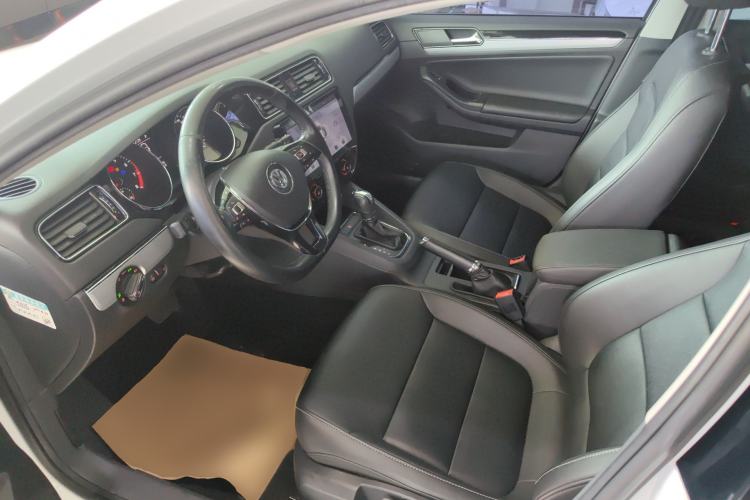 Used Volkswagen Sagitar 2018 180TSI DSG Prestige Edition Driver Seat