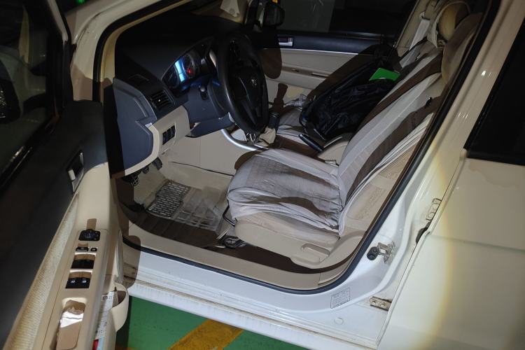Used BAIC E Series 2013 Sedan 1.3L Manual Lotte Edition
