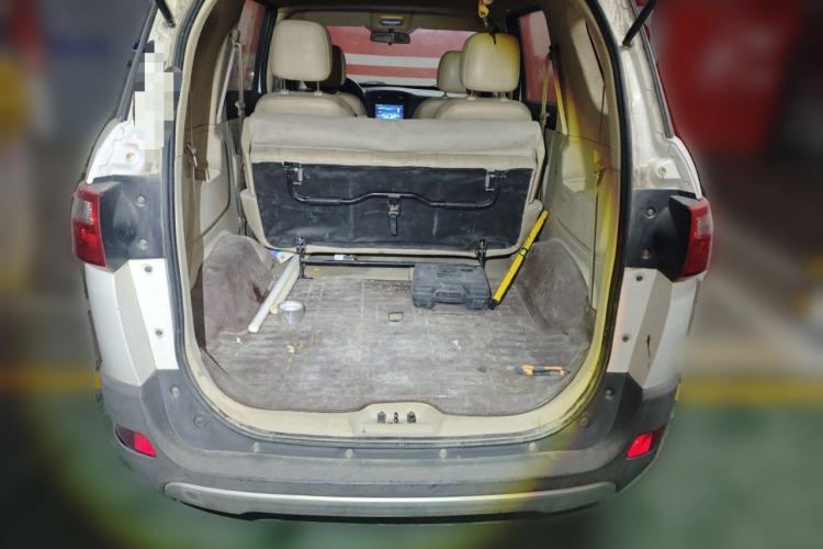 Used Dongfeng Fengon 370 2016 1.5L Manual Elite Home Edition 7-Seater
