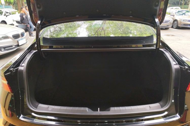 Used Geely Auto Preface 2025 Dongfang Yao 1.5TD Kunlun Edition
