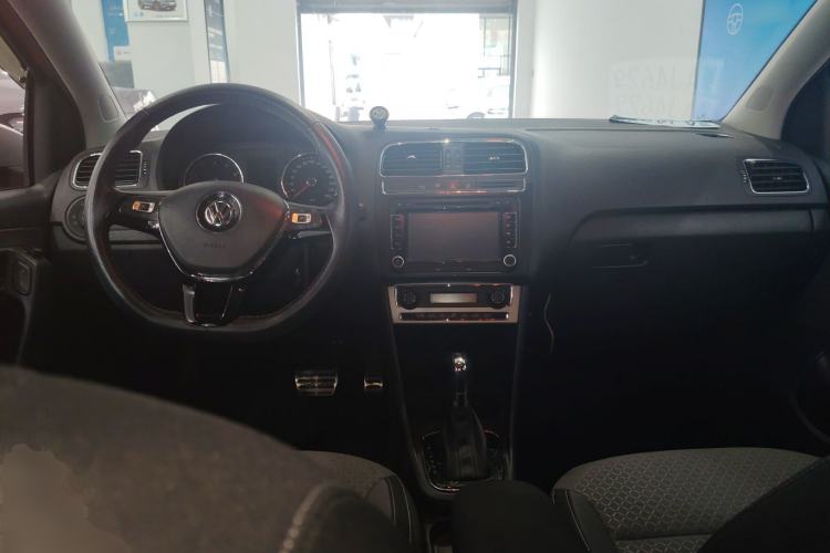 Used Volkswagen Polo 2014 1.6L Cross Polo Automatic
