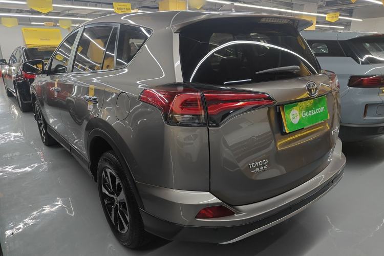 Used Toyota RAV4 2016 2.0L CVT Two-Wheel Drive Smart Edition China V Standard Exterior 2