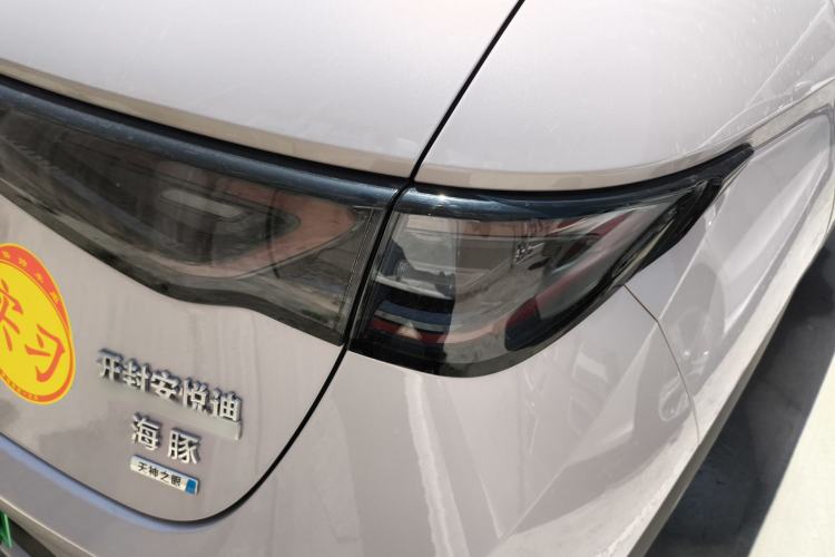Used BYD Dolphin 2025 Intelligent Driving Version 410 km Fashion Edition Right Rear Taillight