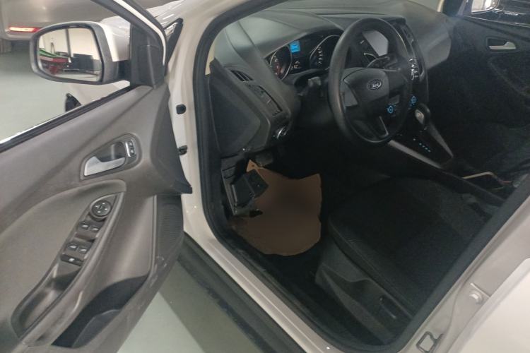 Used Ford Focus 2018 Hatchback Classic 1.6L Automatic Comfort Plus SmartDrive Edition