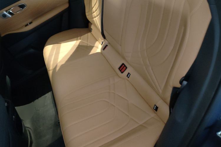 Used Geely Galaxy Galaxy Xingjian 7 EM-i 2025 120km Flagship Edition
