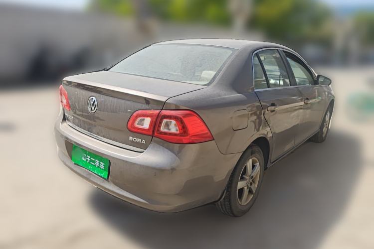 Used Volkswagen Bora 2012 1.6L Automatic Fashion Edition Rear Right 45 Deg