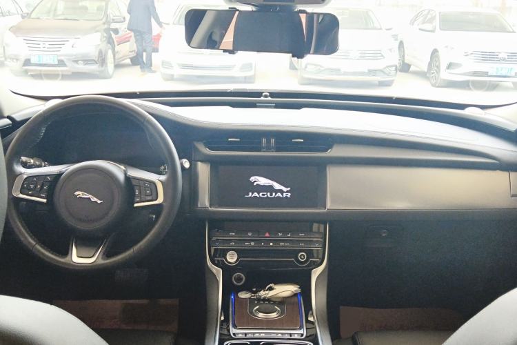 Used Jaguar XFL 2020 XFL 2.0T P200 Two-Wheel-Drive Elite Edition
