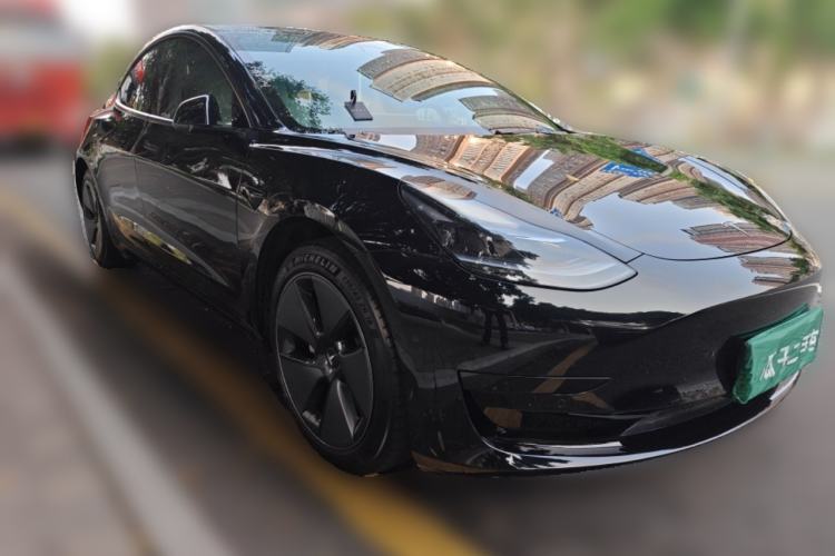 Used Tesla Model 3 2022 Rear-Wheel-Drive Version Front Right 45 Deg