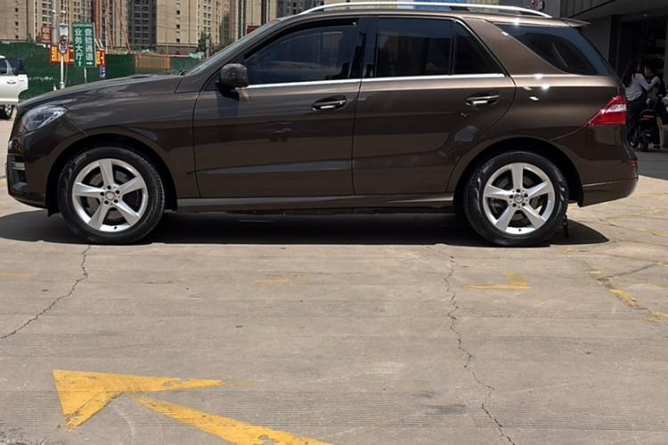 Used Mercedes-Benz M-Class 2015 ML 400 4MATIC Dynamic Model
